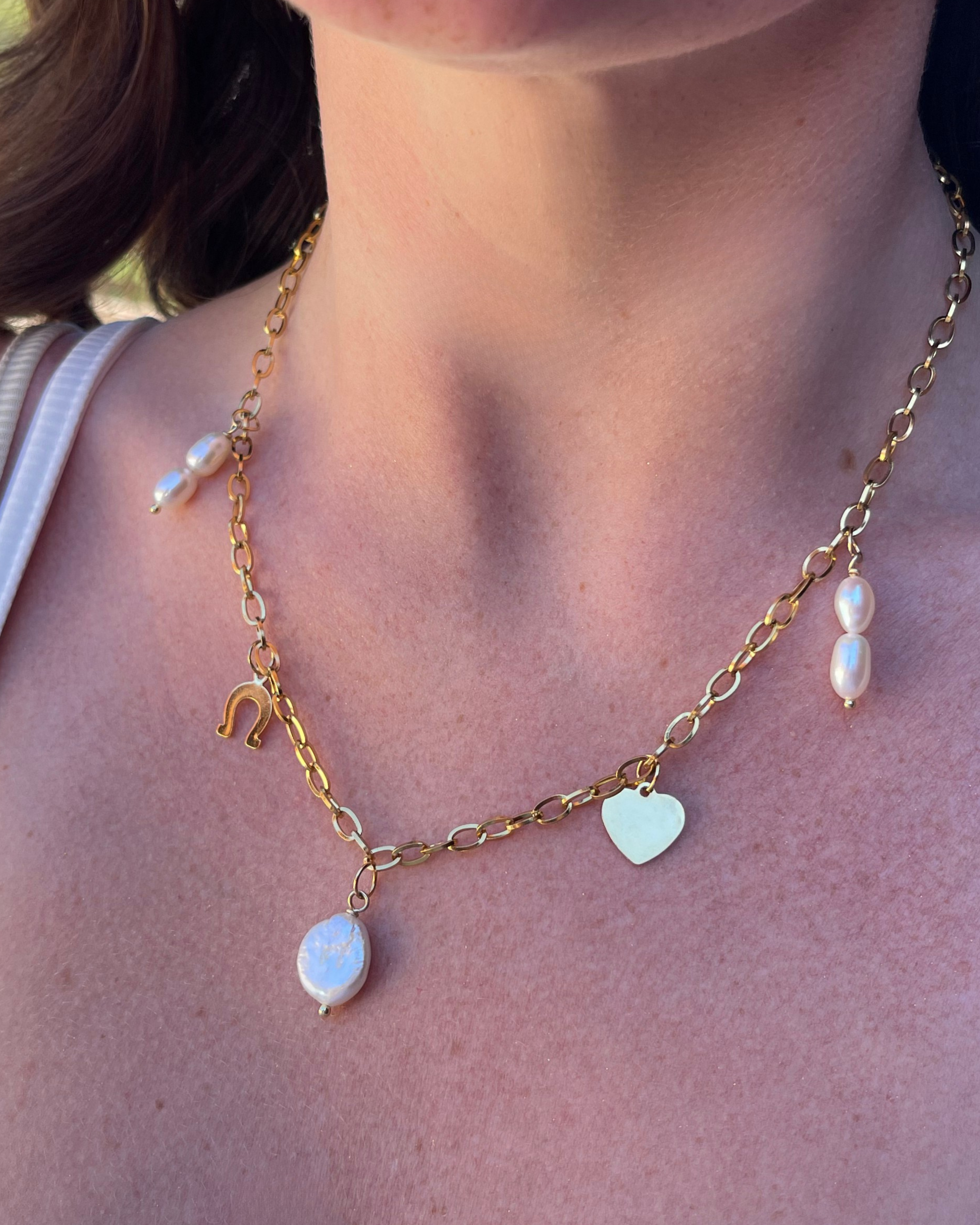 Collana Amulea