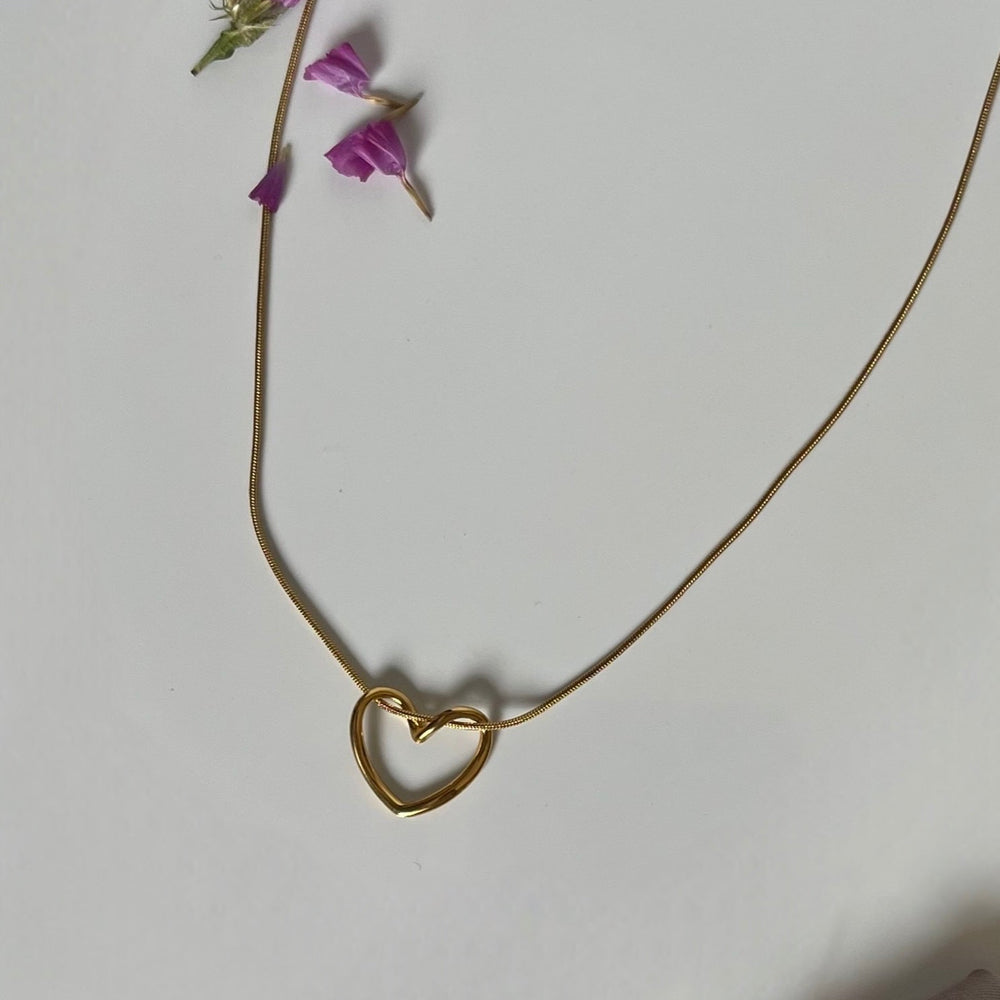PURE ESSENCE•collana