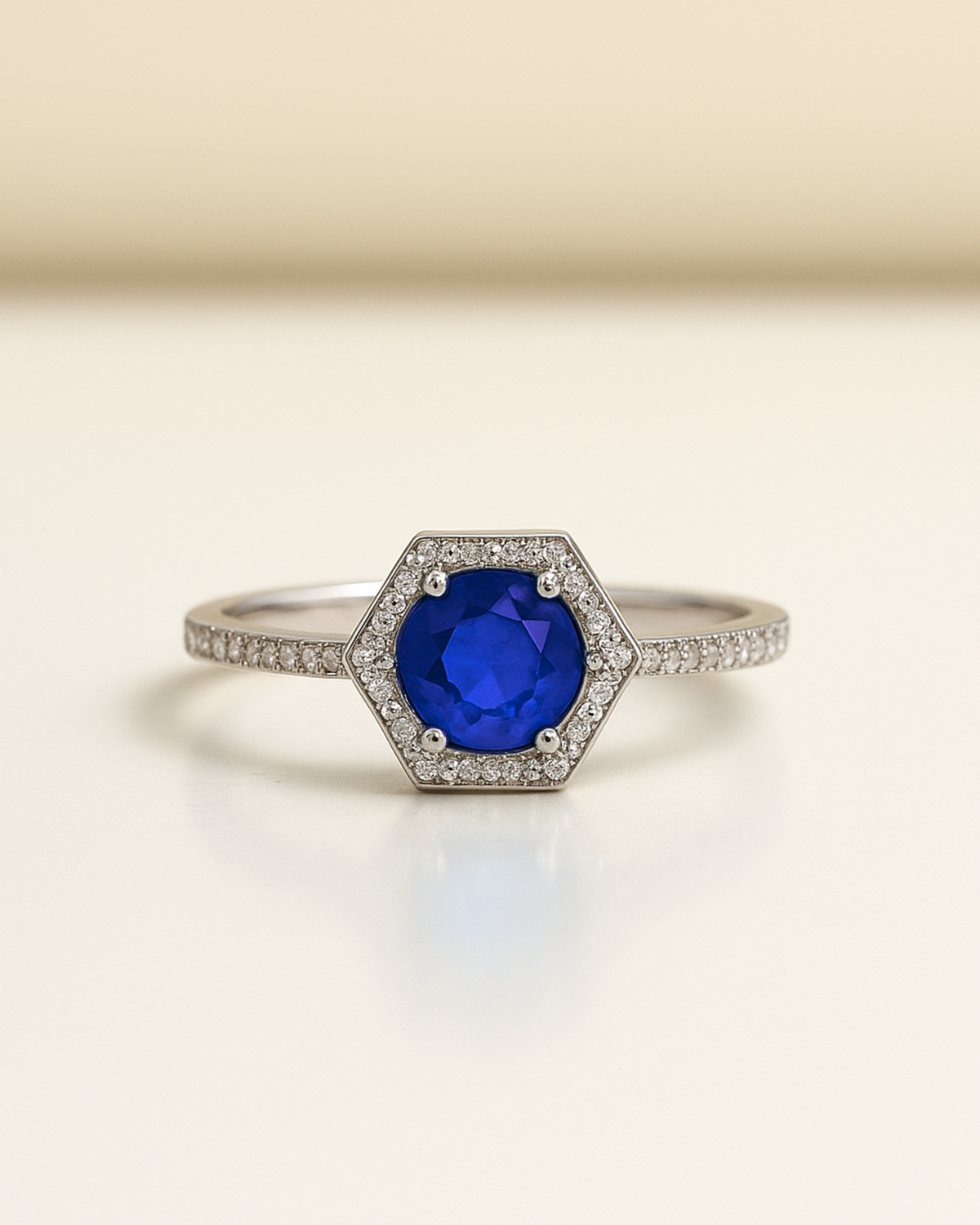 ANELLO AURA TAGLIO ESAGONALE